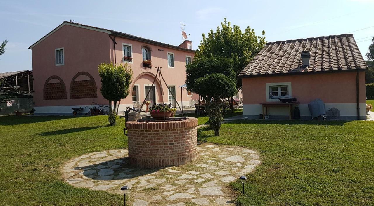 Bed and Breakfast Casal Sant'Elena à Altopascio Extérieur photo