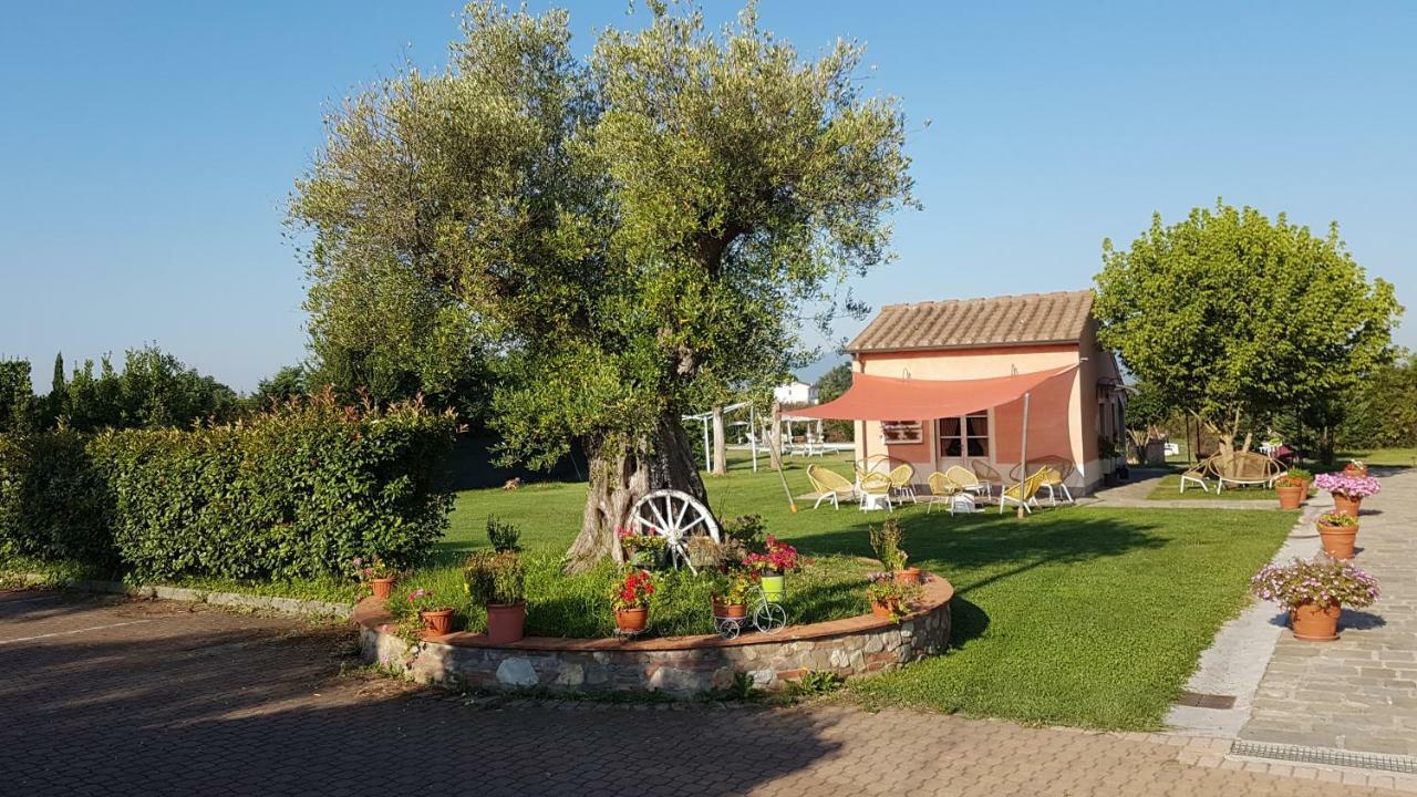 Bed and Breakfast Casal Sant'Elena à Altopascio Extérieur photo